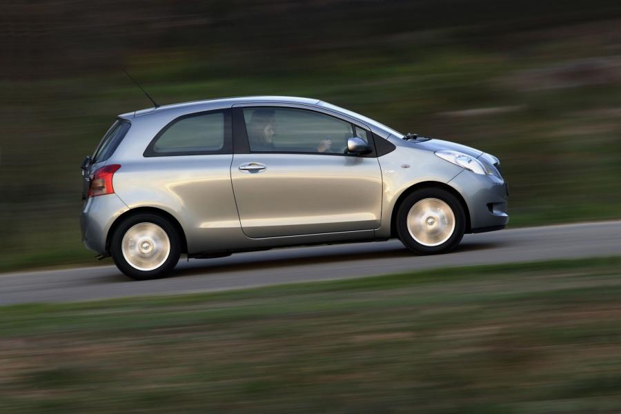  Toyota Yaris 2005 года  (фото 115 из 165)
